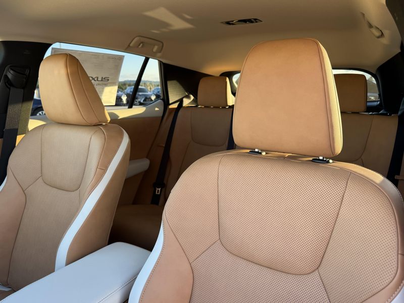 New 2026 Lexus RZ 350eImage 18