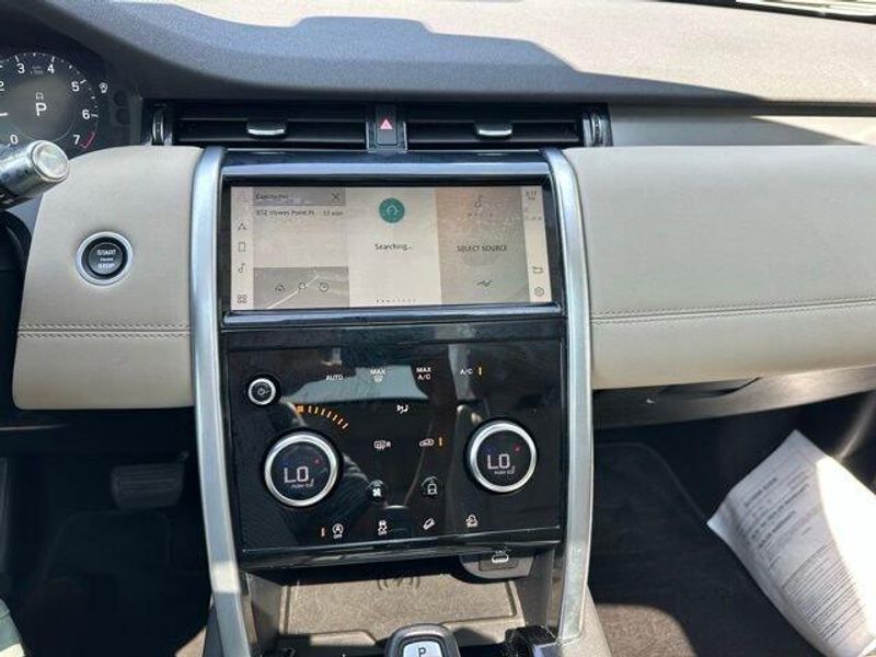 2022 Land Rover Discovery Sport SE