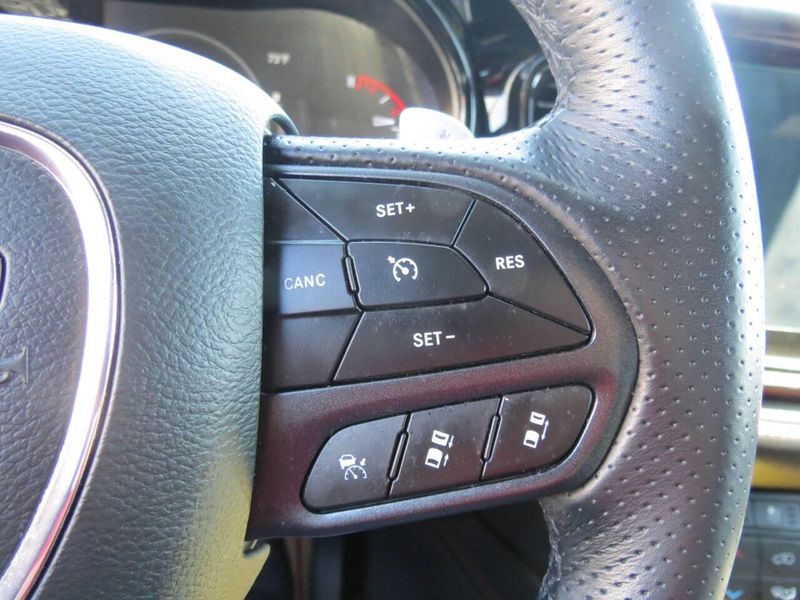 Used 2025 Dodge Durango GT Plus AWD 4dr SUVImage 11