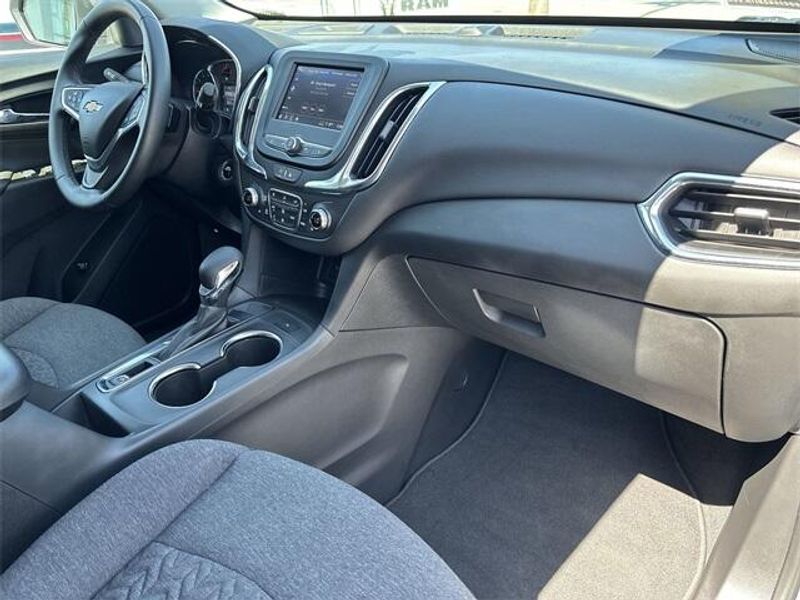 2023 Chevrolet Equinox LTImage 13