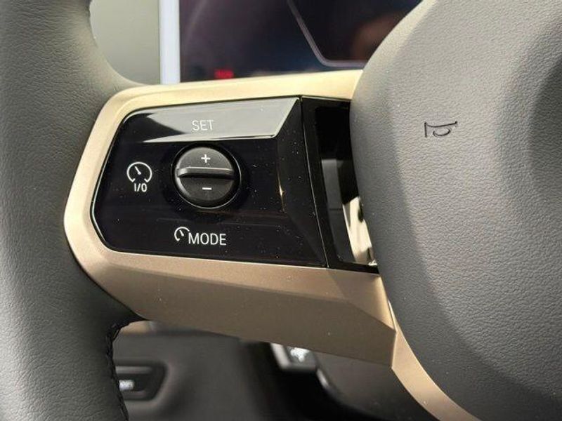 New 2026 BMW iX xDrive60Image 21