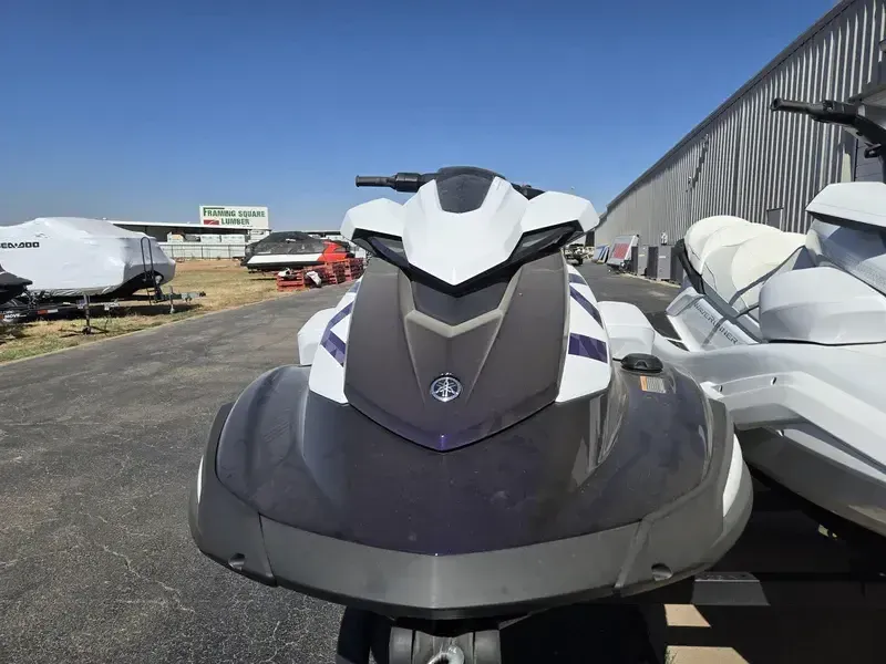 NEW 2026 YAMAHA VX CRUISER HO WITH AUDIO Image 4