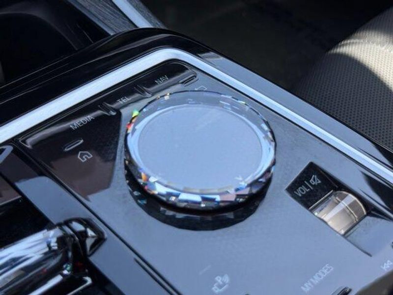Used 2026 BMW 7 Series 750e xDriveImage 28
