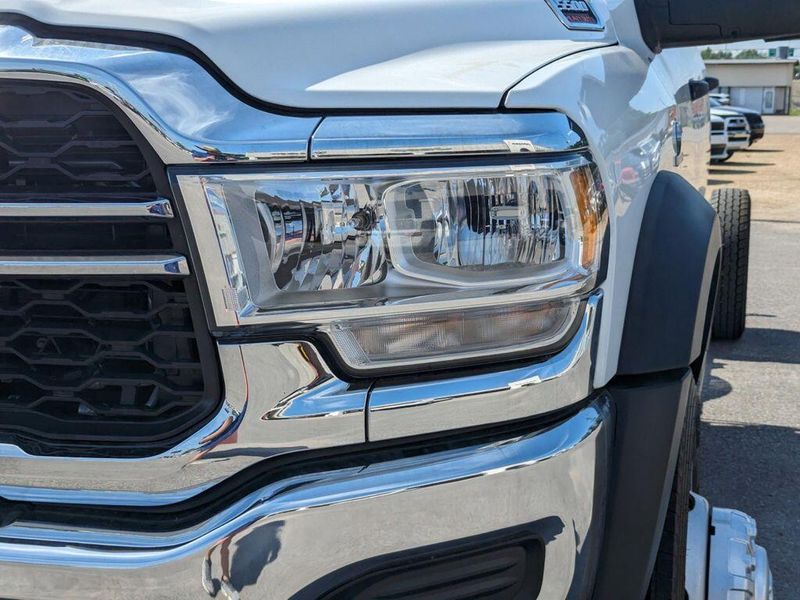 2023 RAM 5500 Chassis Tradesman in a Bright White Clear Coat exterior color and Diesel Gray/Blackinterior. Johnson Dodge 601-693-6343 pixelmotiondemo.com 