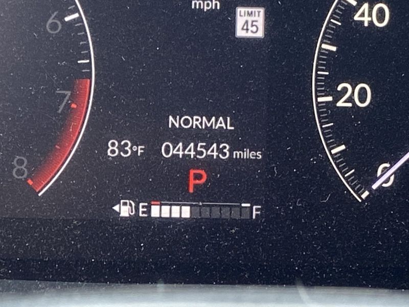 Used 2025 Honda HR-V LXImage 30