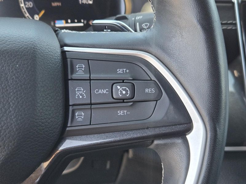 Used 2022 Jeep Grand Cherokee Altitude 4x4