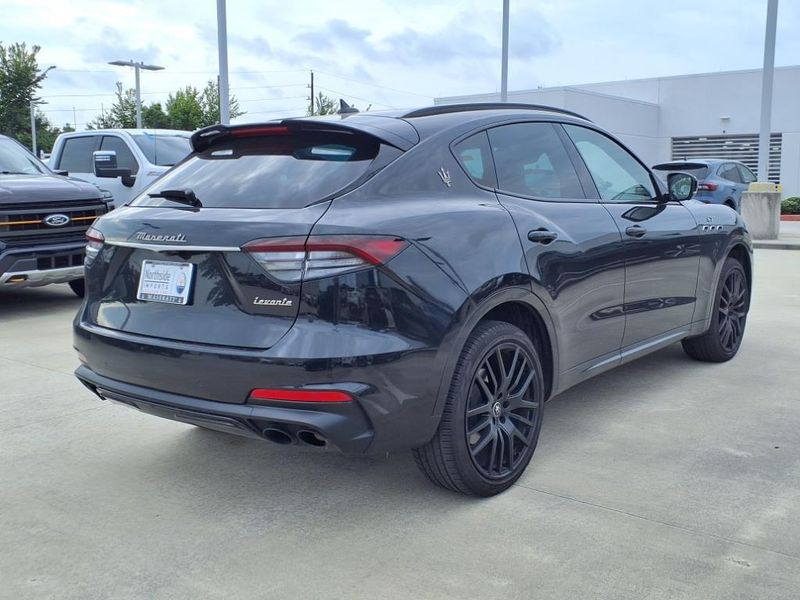 Used 2022 Maserati Levante GTImage 14