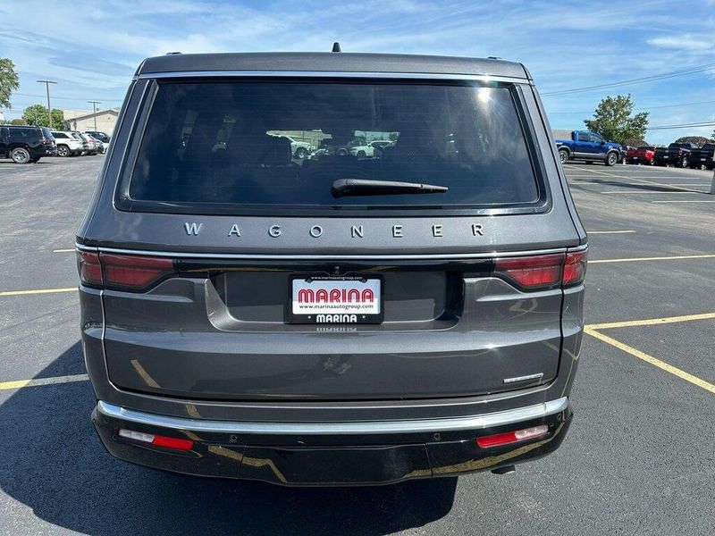 2024 Jeep Wagoneer Series II photo 4