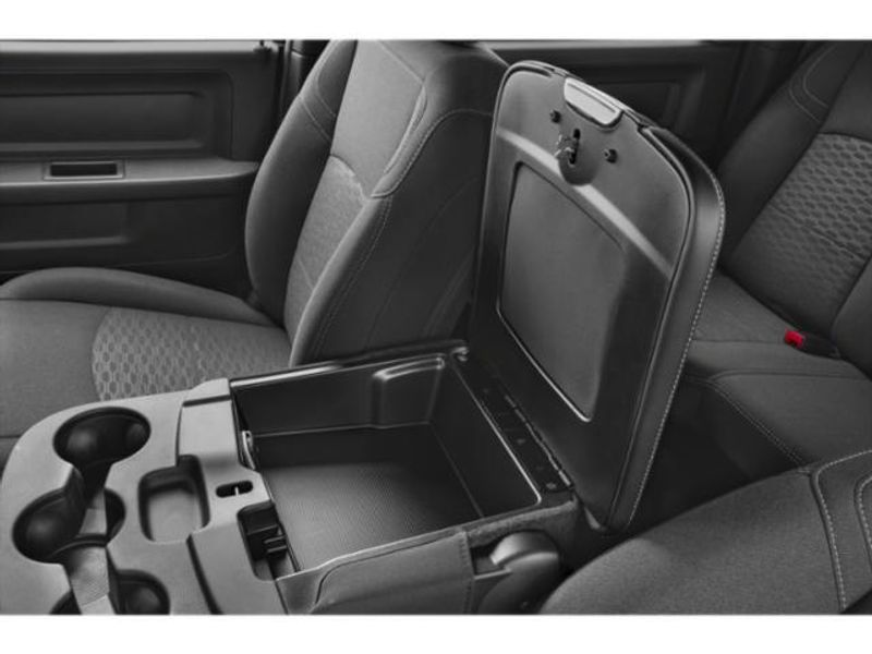 2026 RAM 2500 Black Express Crew Cab 4x4 6'4' Box