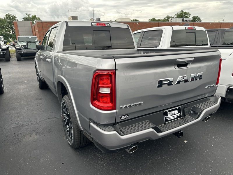 2025 RAM 1500 Laramie Crew Cab 4x4 5