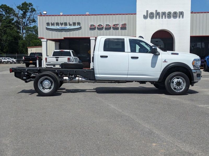 2024 RAM 5500 Tradesman Chassis Crew Cab 4x4 60