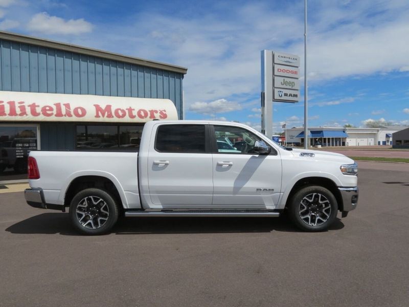 2025 RAM 1500 Laramie Crew Cab 4x4 5