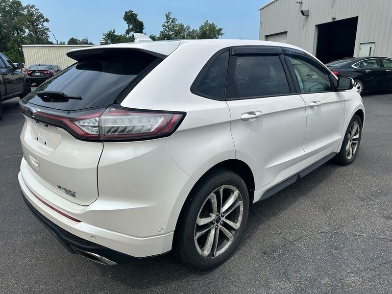 2016 Ford Edge SportImage 13