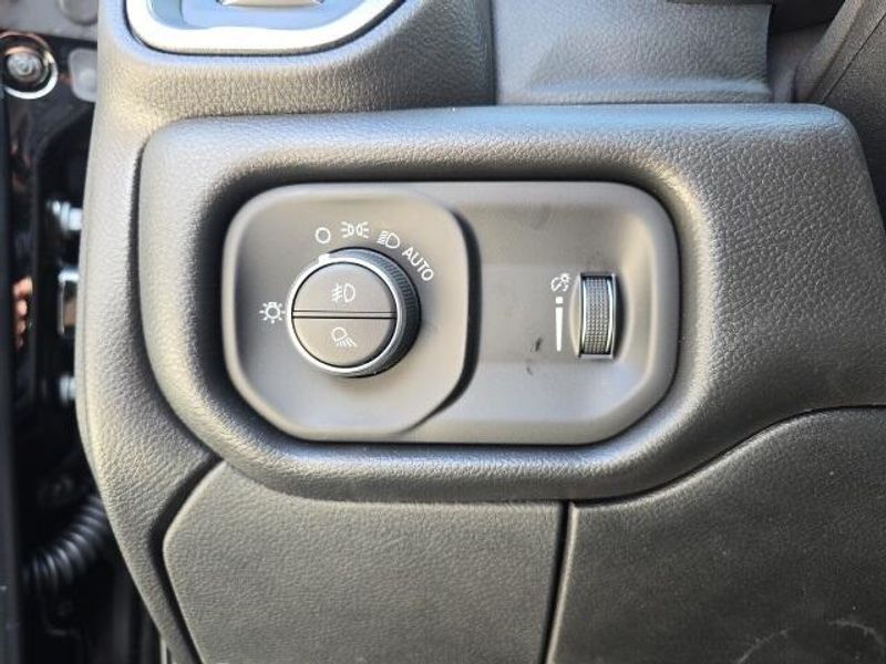2025 Ram 3500 Tradesman photo 10