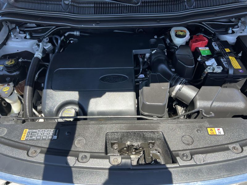 2016 Ford Explorer XLTImage 30