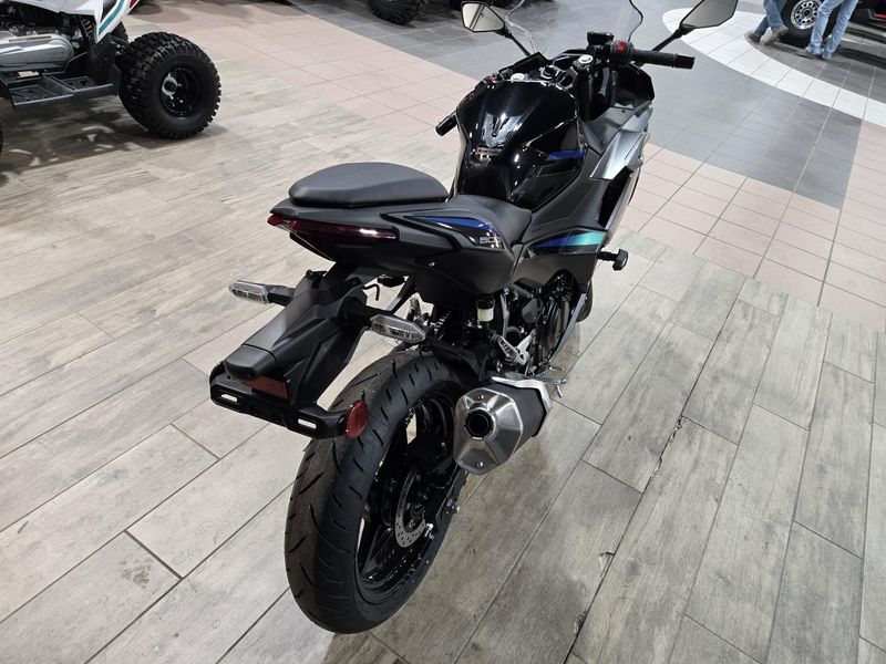 2025 Kawasaki NINJA 500 SE ABS METALLIC FLAT SPARK BLACK AND METALLIC SPARK BLACK Image 7