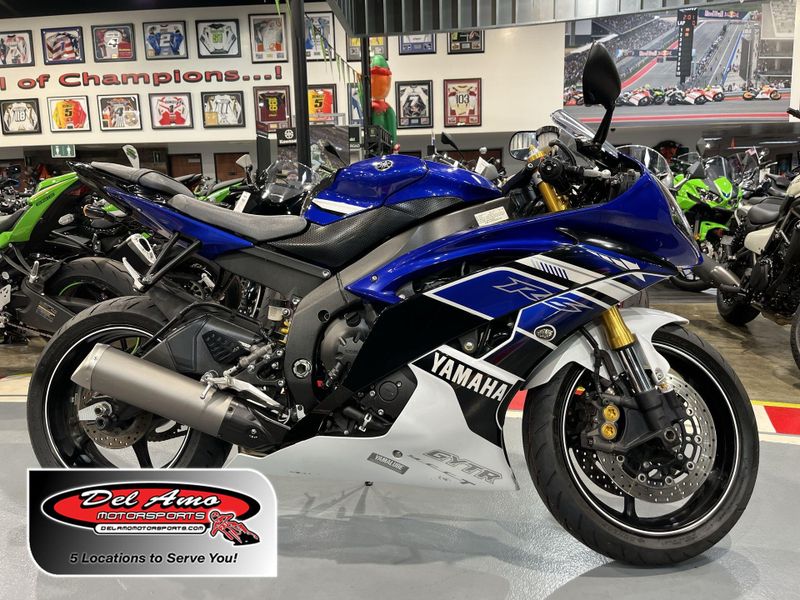 Used 2013 Yamaha YZFR6 Image 1