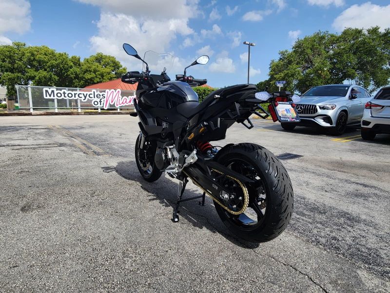 2026 BMW F 900 XRImage 7