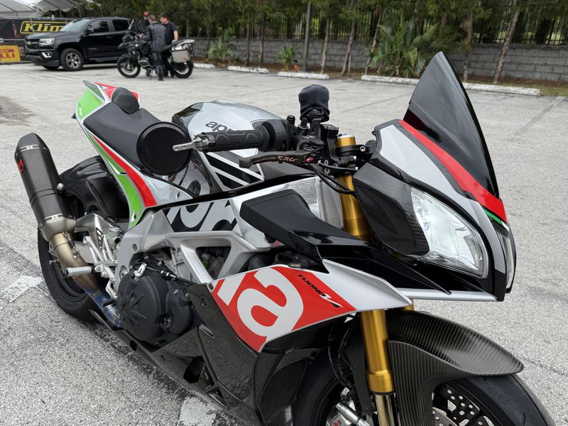 2017 Aprilia Tuono V4 1100 Factory ABS 
