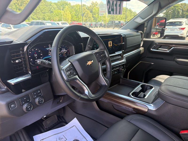 Used 2024 Chevrolet Silverado 3500HD LTImage 35