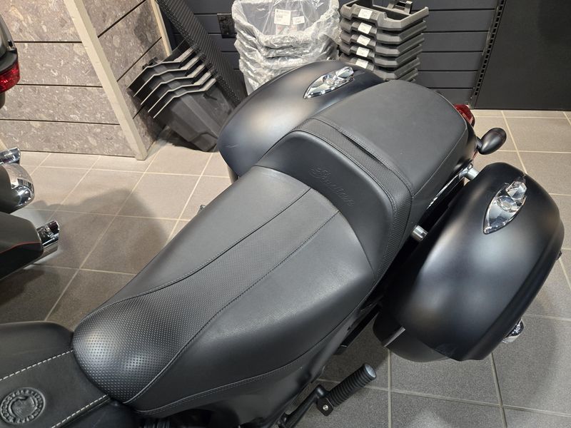 2016 Indian Motorcycle CHIEFTAIN DARK HORSE 49S THUNDER BLACK SMOKE Image 19