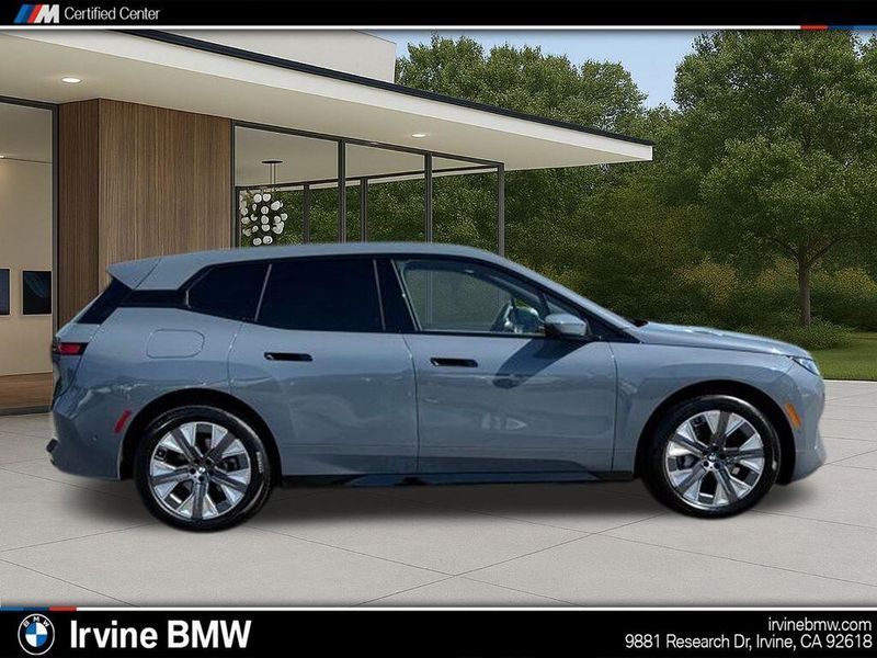 Used 2026 BMW iX xDrive45Image 7