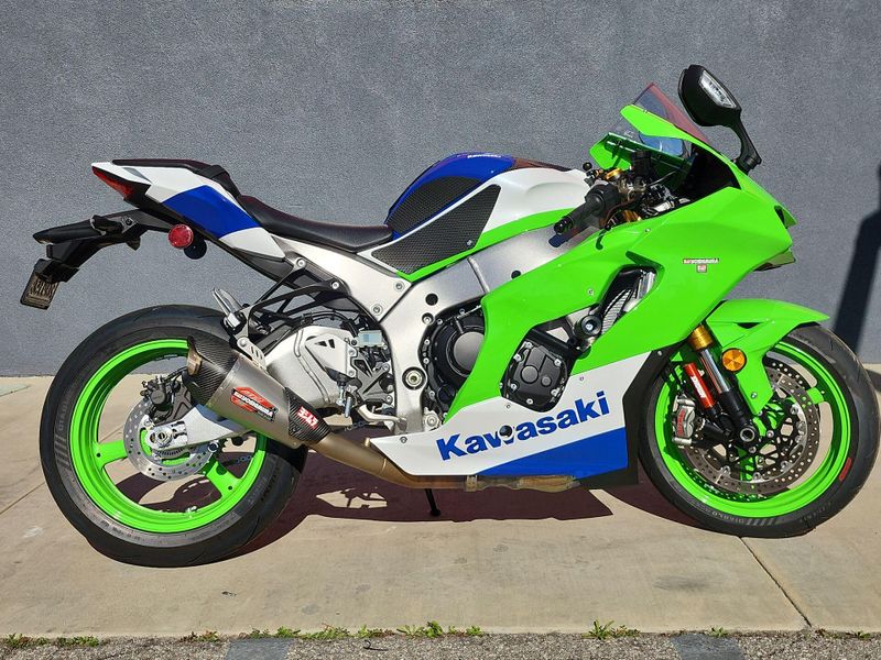 Used 2024 Kawasaki NINJA ZX-10R ABS 40th ANNIVERSARY Image 11