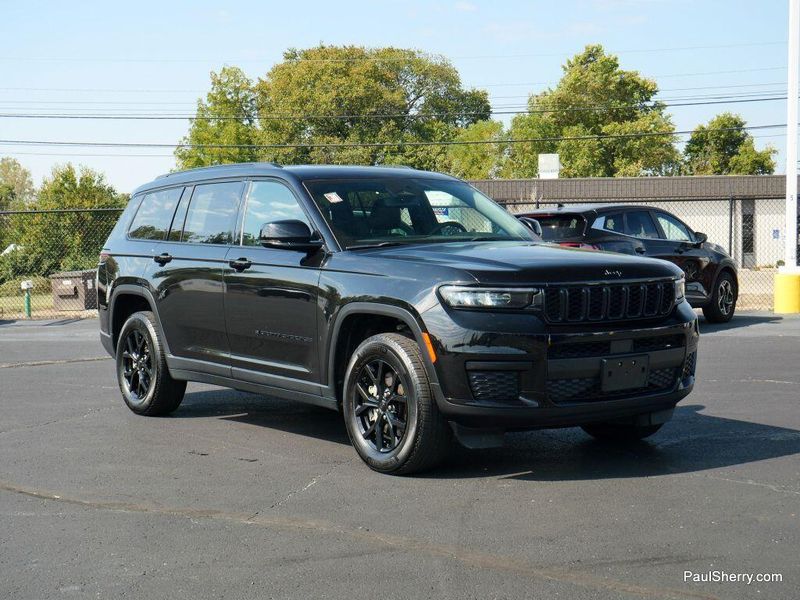Used 2024 Jeep Grand Cherokee L Altitude