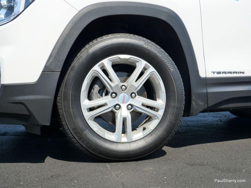 Used 2023 GMC Terrain SLE