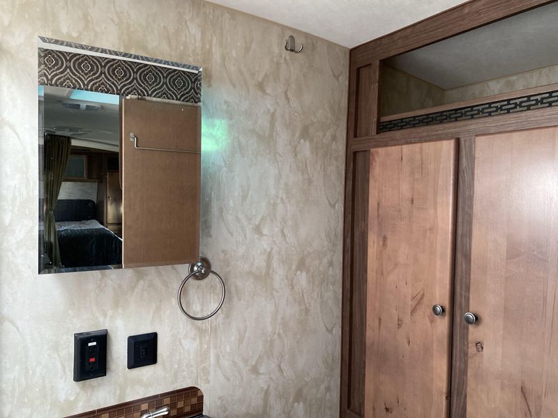 Used 2019 NASH M-24 Image 14