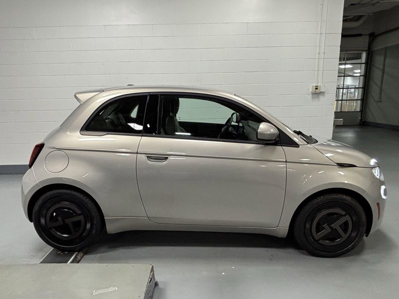 New 2025 Fiat 500e Giorgio Armani Collector