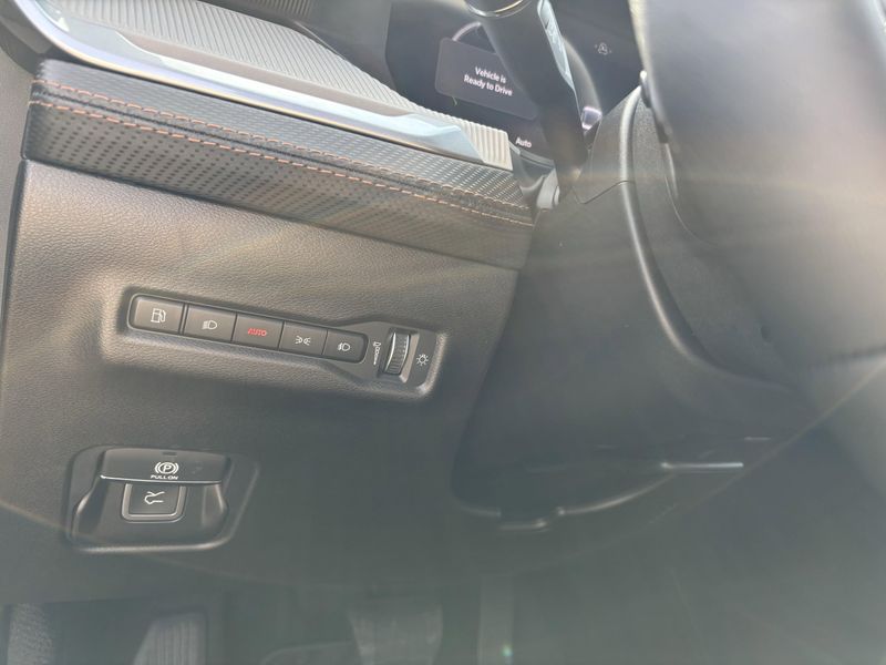 New 2026 Jeep Cherokee Limited 4x4Image 33