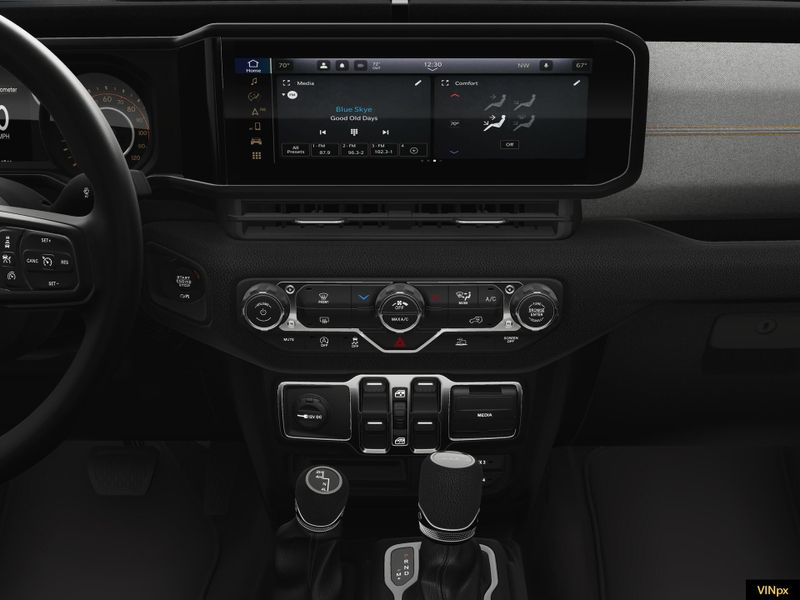 2025 Jeep Gladiator Nighthawk 4x4Image 18