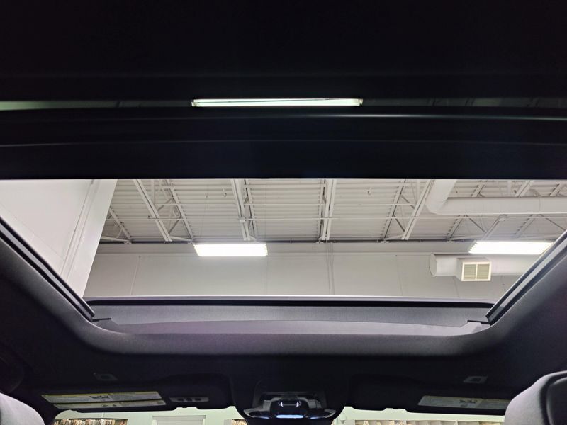 Used 2025 Alfa Romeo Tonale 2.0T AWD w/SunroofImage 6