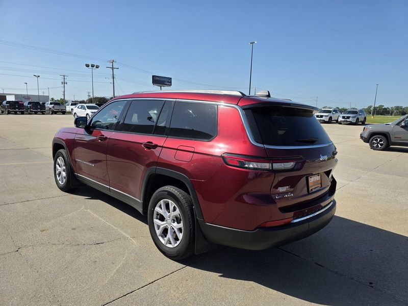 Used 2022 Jeep Grand Cherokee L LimitedImage 6