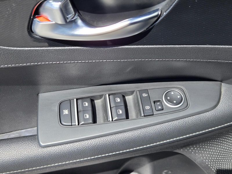 Used 2023 Kia Forte GT-Line IVT