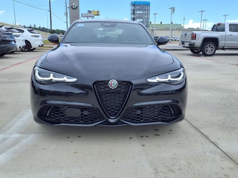 New 2025 Alfa Romeo Giulia Image 4