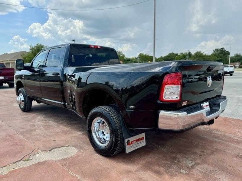 2024 RAM 3500 Tradesman Crew Cab 4x4 8