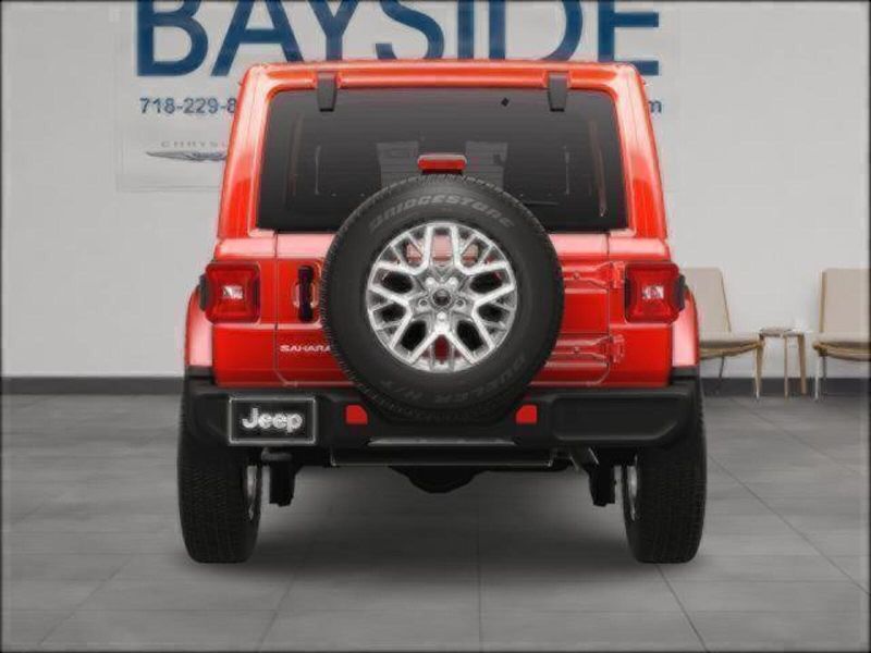 2025 Jeep Wrangler Unlimited Sahara photo 9