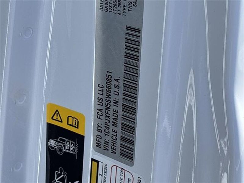 New 2025 Jeep Wrangler 4-door RubiconImage 22