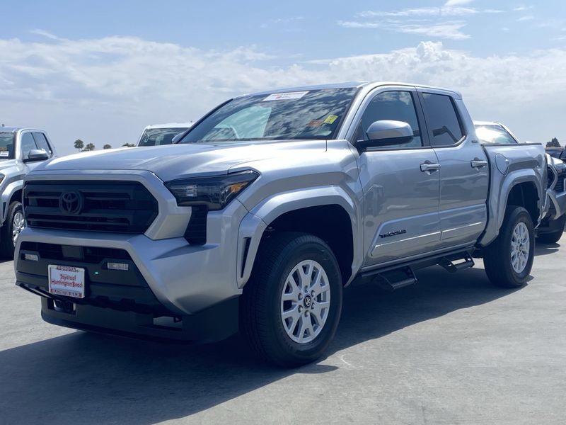 Used 2025 Toyota Tacoma SR5Image 6