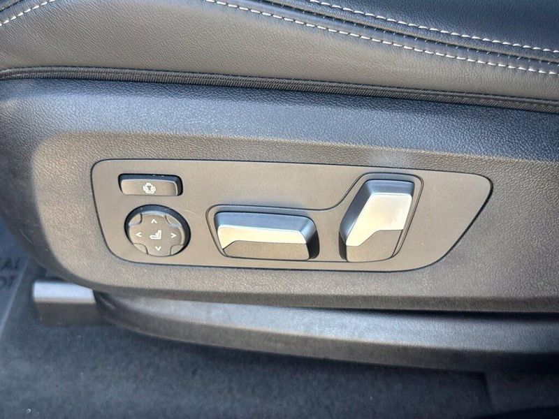 Used 2026 BMW X5 sDrive40iImage 21