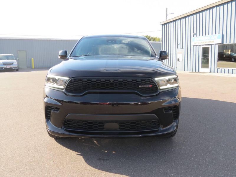 Used 2024 Dodge Durango GT Plus AWD 4dr SUVImage 4