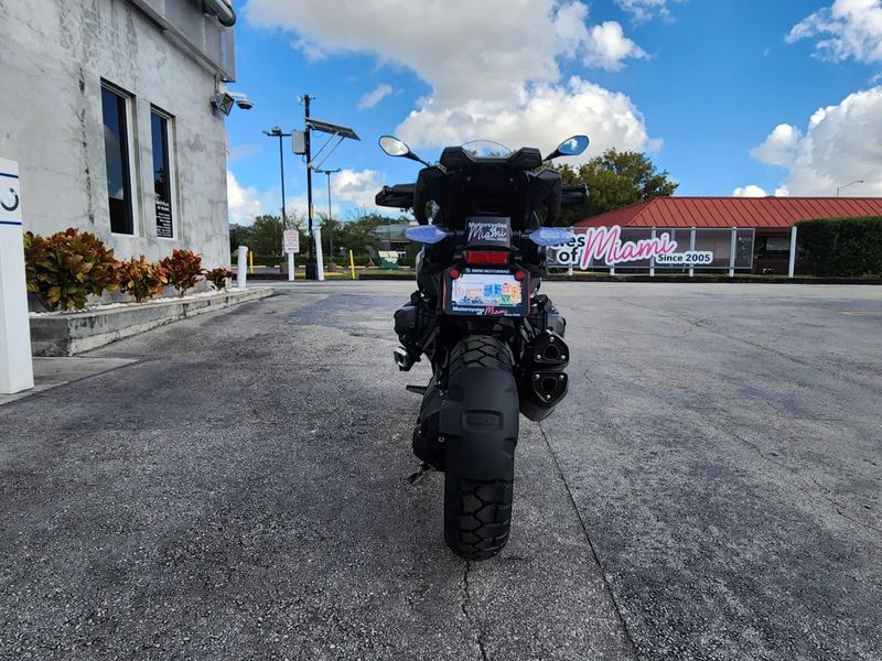 2026 BMW R 1300 GSImage 8