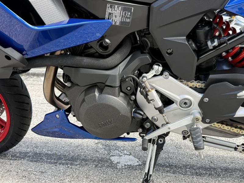 2026 BMW F 900 XR