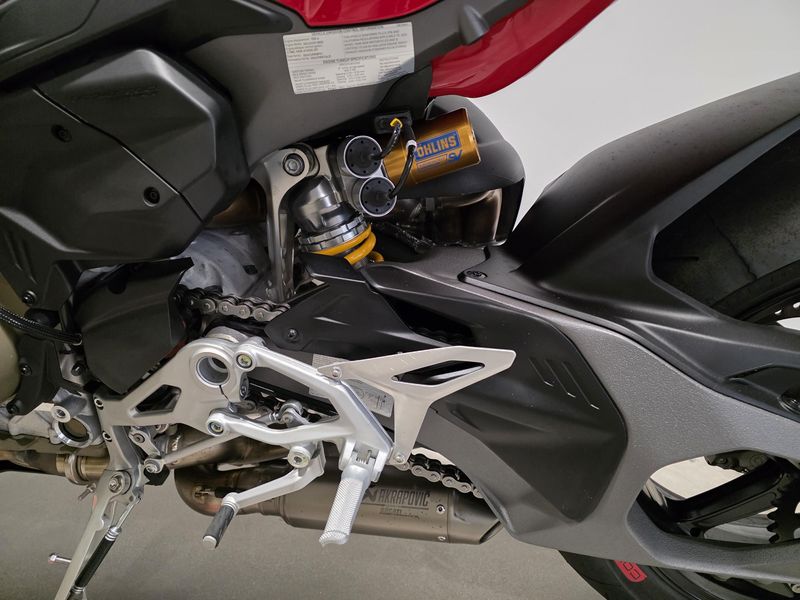 New 2025 Ducati Streetfighter V4 S 