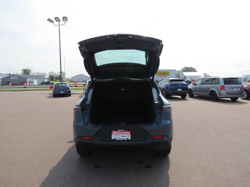 Used 2023 Dodge Hornet GT Plus AWD 4dr CrossoverImage 30