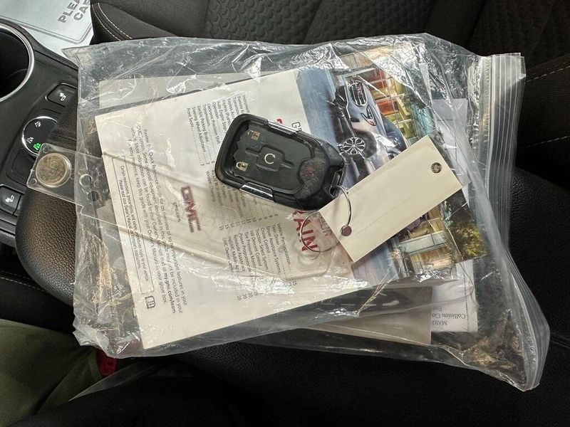2019 GMC Terrain SLEImage 8
