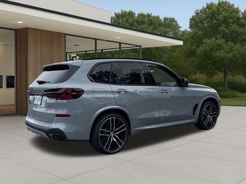 New 2026 BMW X5 M60iImage 7