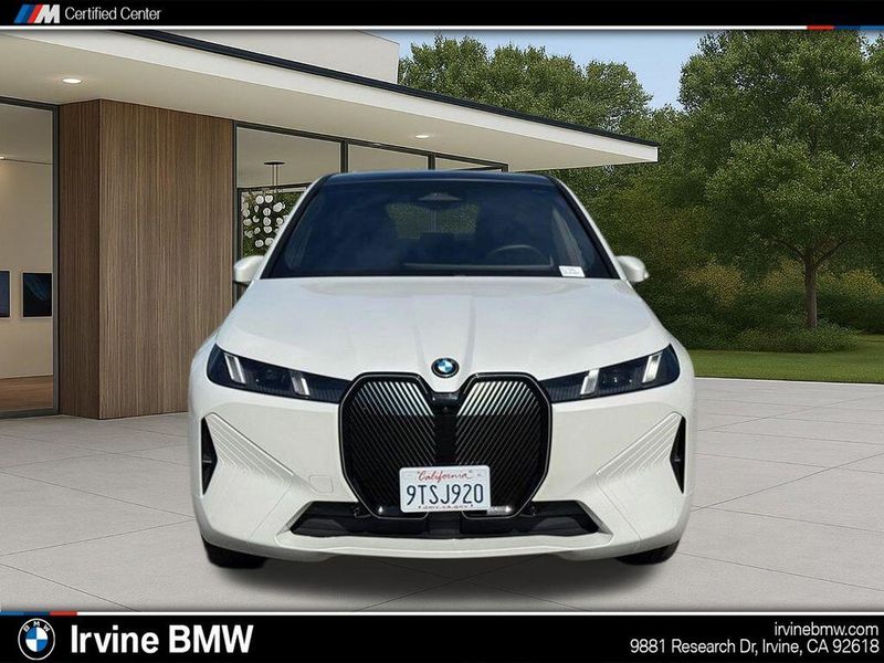 Used 2026 BMW iX xDrive60Image 4